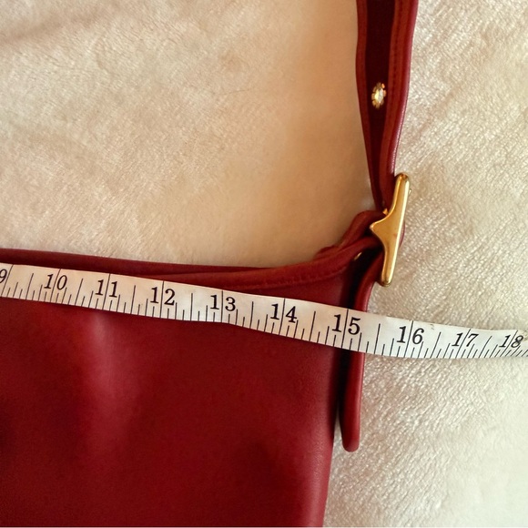 Vintage Coach Leather Bucket Bag - Picture 12 of 15